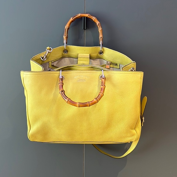 Large Gucci Shopper in great condition17 x 12 x 8 - Picture 2 of 11